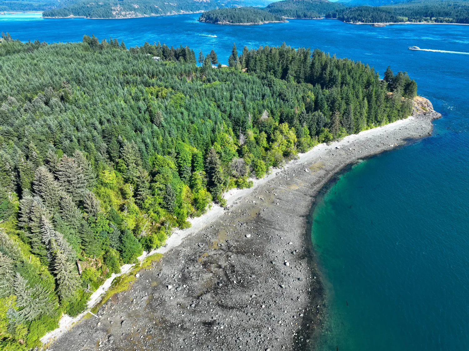 Shore line | Race Point Estates